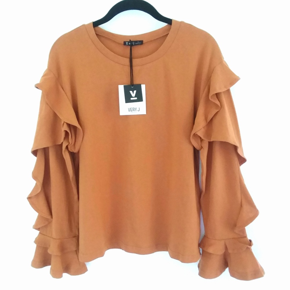 Soft Pullover Top with Ruffled Sleeves Camel - Picture 5 of 7
